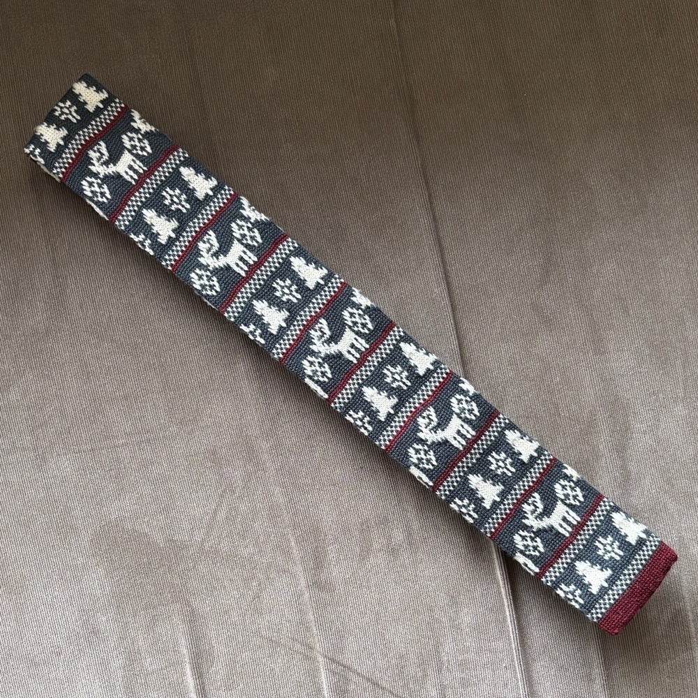The Tie Bar Gray Christmas Holiday Wool Knit Tie
